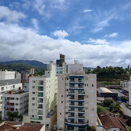 Loft 401 Perto Da Vila Germanica E Centro Блуменау Экстерьер фото